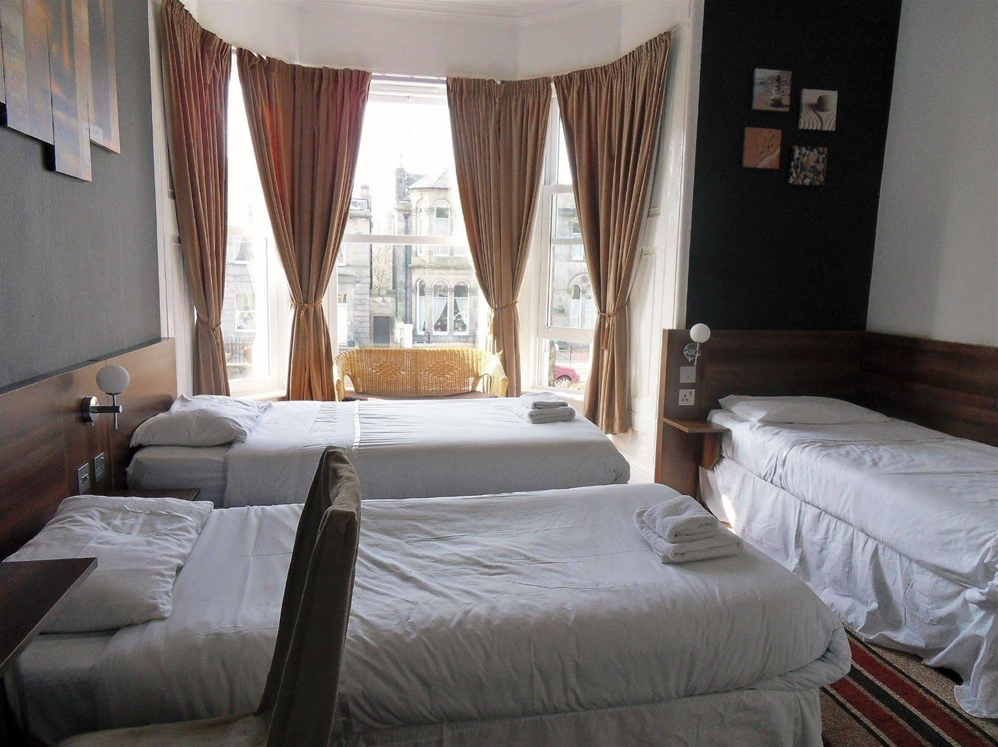 Cherry Blossom Guest House Whitby Buitenkant foto