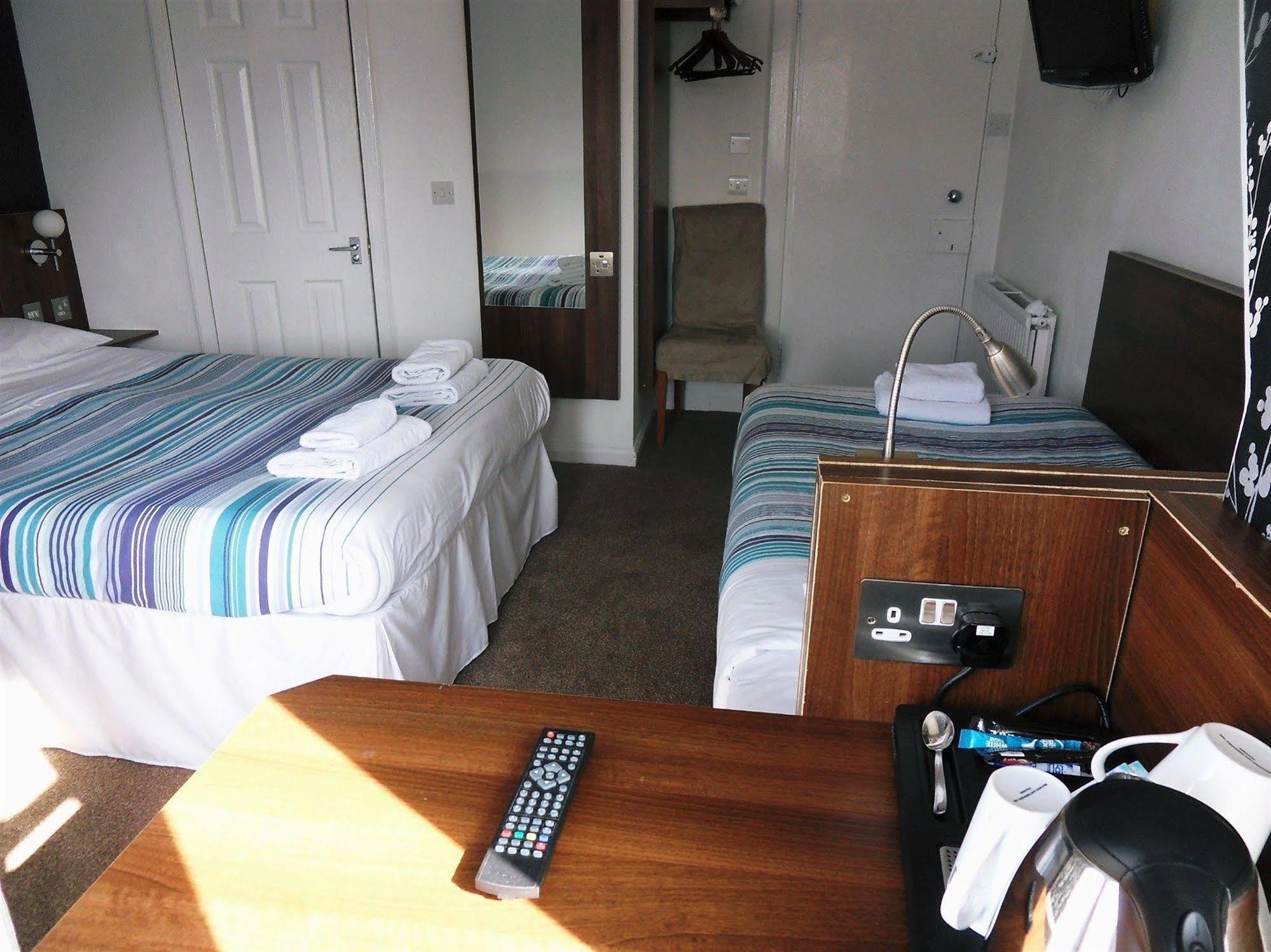 Cherry Blossom Guest House Whitby Buitenkant foto
