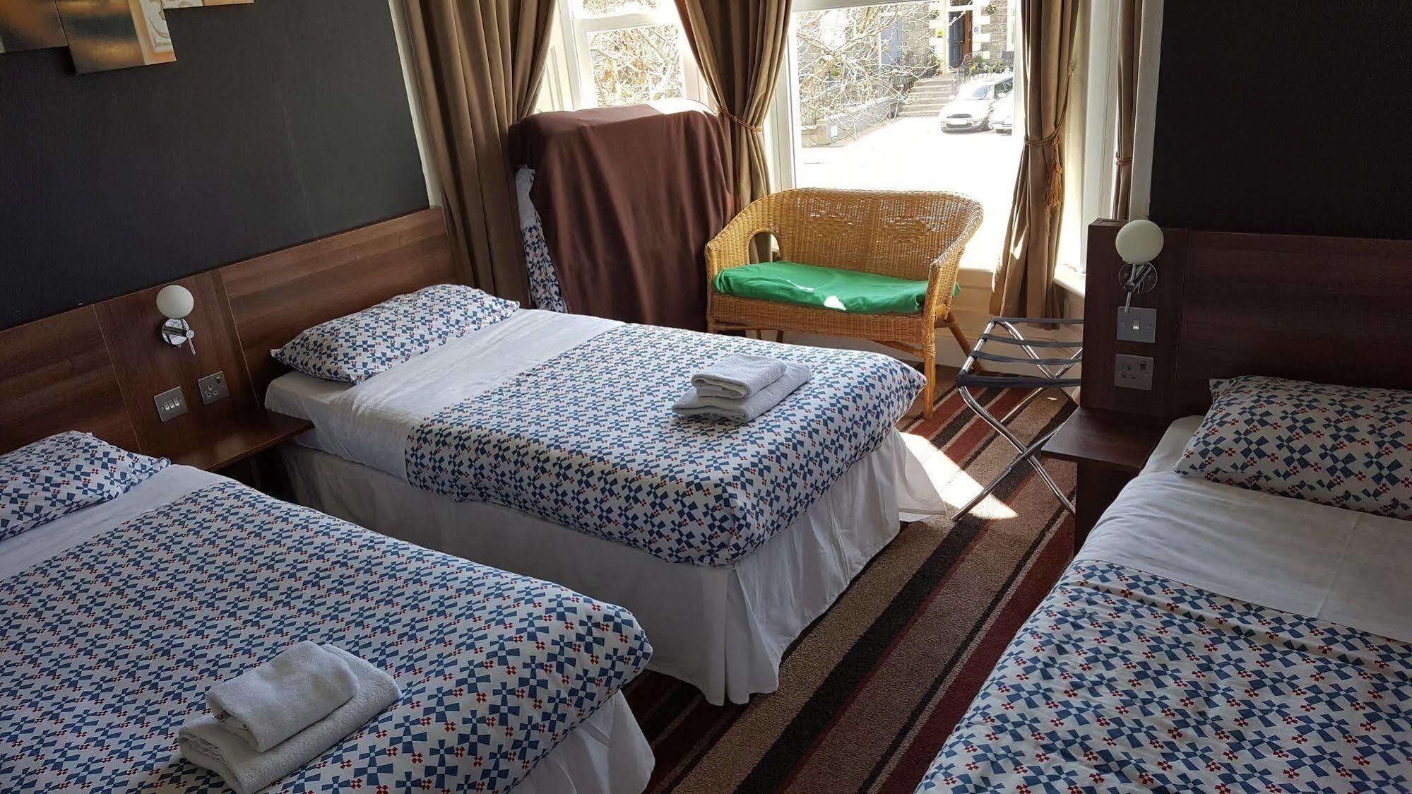 Cherry Blossom Guest House Whitby Buitenkant foto